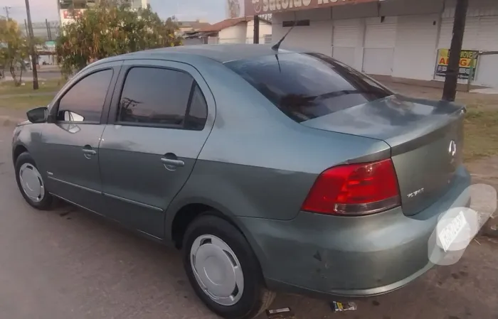 Volkswagen Voyage Trend 1.6 MI Total Flex 8V 4P 2012