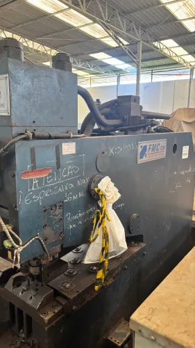 Puncionadeira Hidráulica - semi automática 