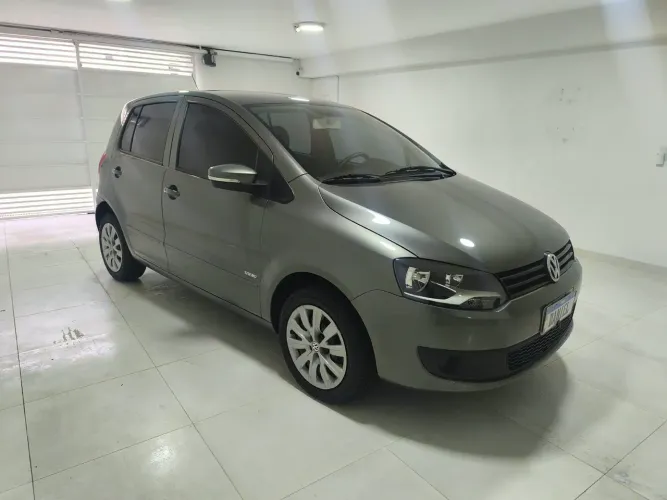 Volkswagen Fox 1.0 MI Total Flex 8V 5P 2012