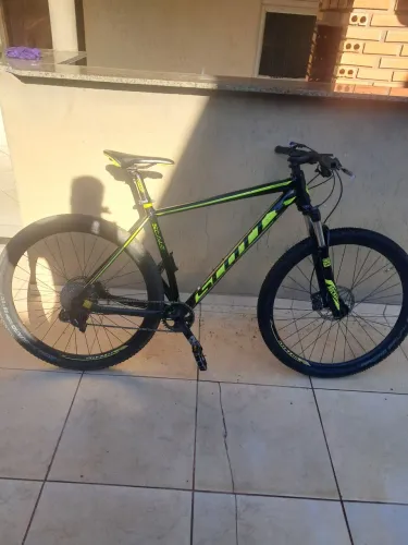 Bicicleta scott scale 980 aro 29