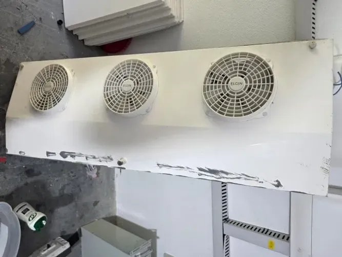 VENDO CONJUNTO DE REFRIGERAÇÃO ELGIN - ESTADO DE NOVO!