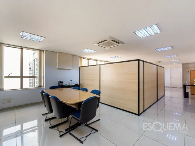 Conjunto comercial à venda próximo ao Clube Paulistano no Jardim América