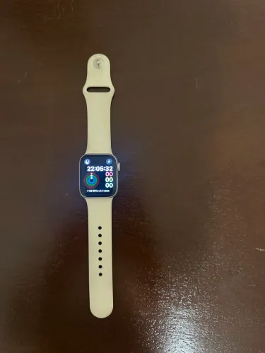 Apple Watch SE 3 GPS Caixa Estelar de Alumínio 40mm Pulseira Esportiva Estelar P/M
