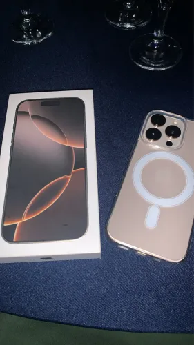 iPhone 16 pro 126gb SEMINOVO COR TITÂNIO DESERTO