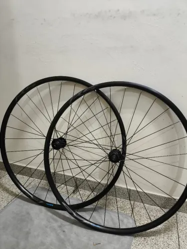 Par de rodas RS Shimano 105 freio a disco para speed ou gravel