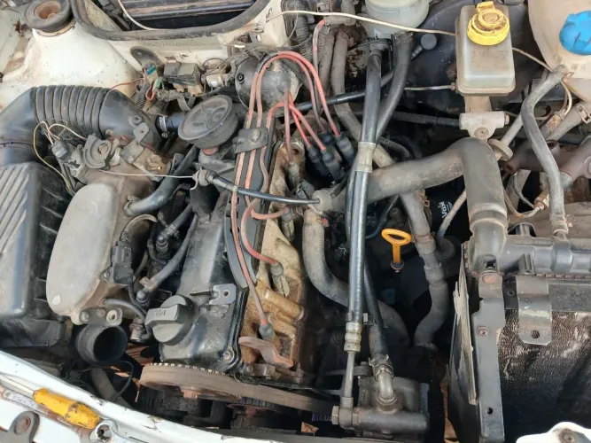 Volkswagen Parati C 1.6/ CL 1.6 MI 2P E 4P (álcool) 1999