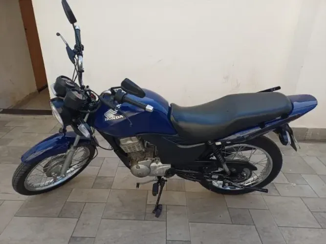 Vendo Fan 125 2010 moto impecável so pegar e andar