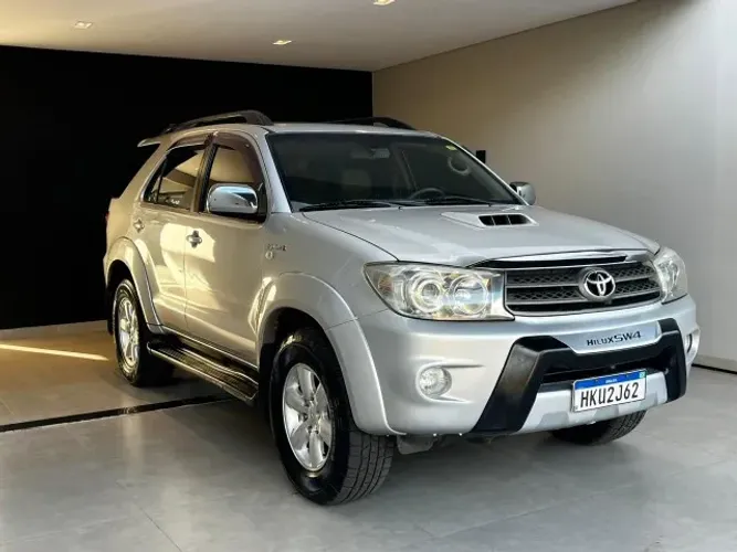 Toyota Hilux SW4 SRV D4-d 4X4 3.0 TDI Dies. AUT 2009
