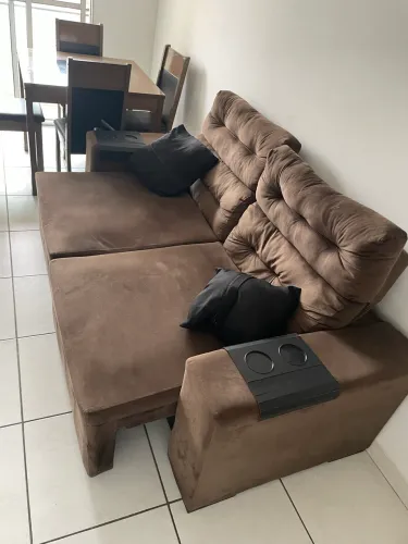 Sofá retrátil 2,10m