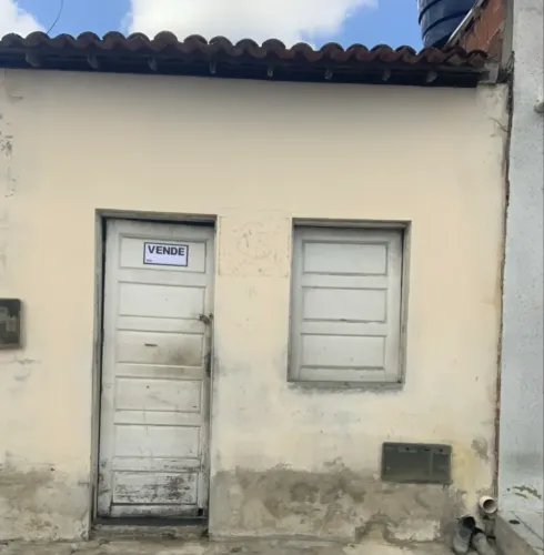 ? CASA À VENDA - SÃO CRISTÓVÃO?