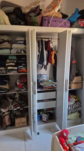 Guarda Roupa de 4 portas