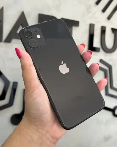 iPhone 11 Black 128GB (Nota e 3 meses de garantia)