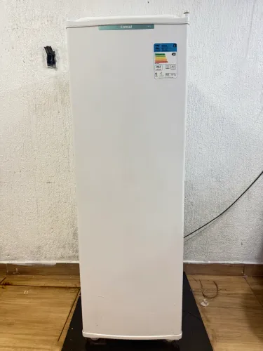 Freezer Cônsul vertical
