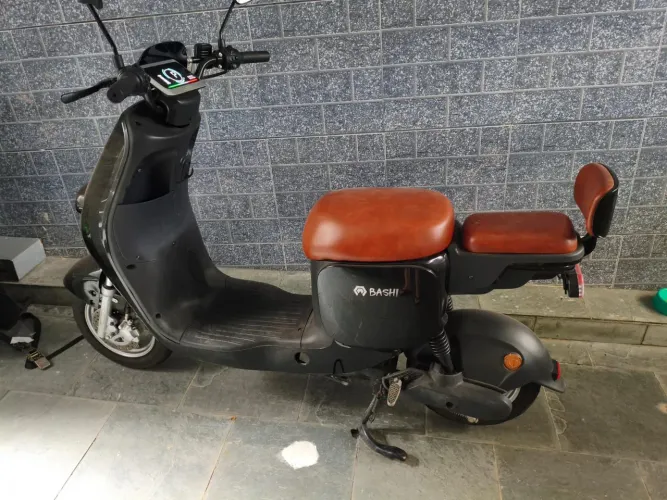 Vendo BASHI MOTORS M8 COM MENOS DE 1.000KM RODADOS