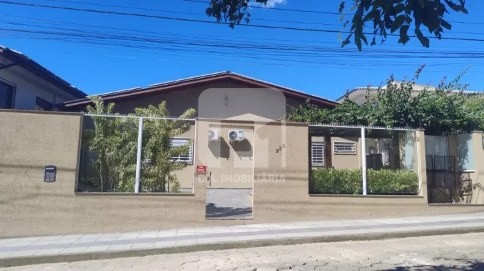 Studio de 50m² mobiliado na Carvoeira