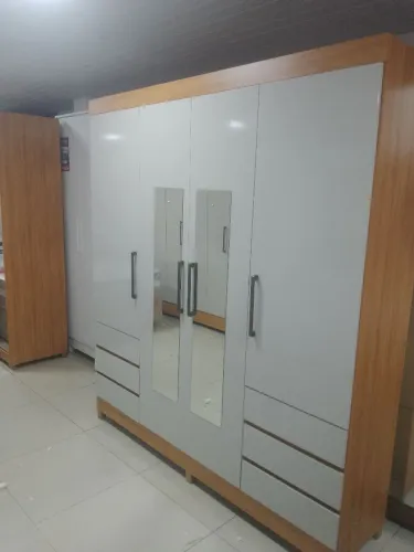 TRABALHAMOS COM MONTAGENS DE MÓVEIS E DESMONTAGENS INTALACAO DE CORTINAS E TVS EM PAINÉIS