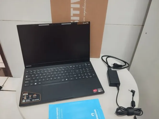 Notebook positivo vision r15 ryzen 5 em perfeito estado de conservação