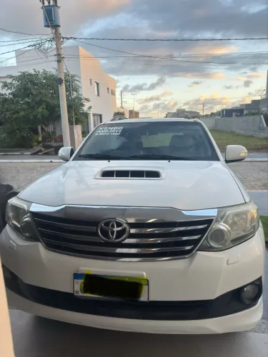 Toyota Hilux SW4 SRV D4-d 4X4 3.0 TDI Dies. AUT 2014