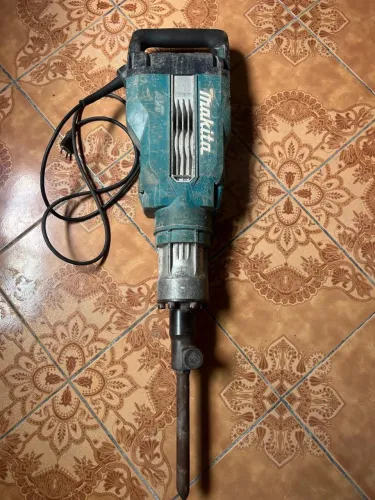 martelo demolidor elétrico da Makita ( MARTELETE)