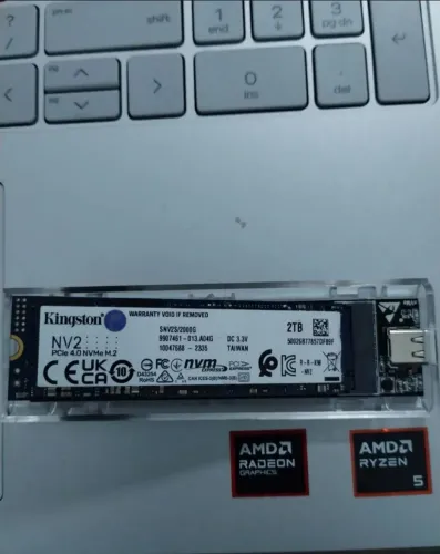 SSD 2TB 100%
