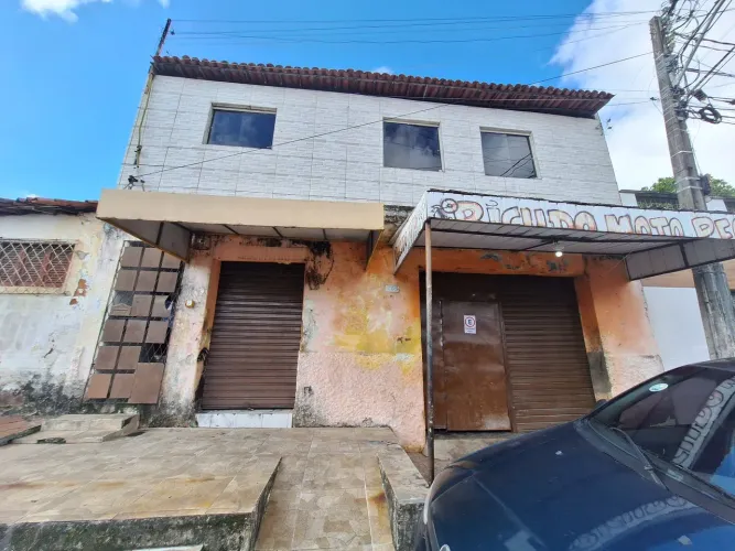3 casas com dois pontos