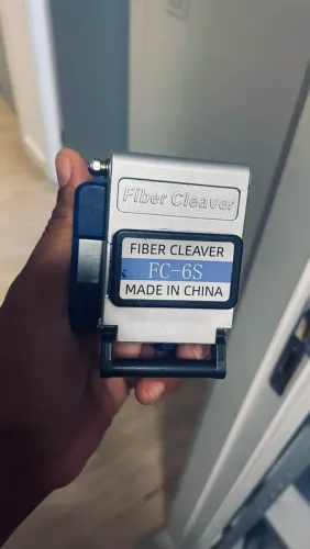 Fiber cleaver