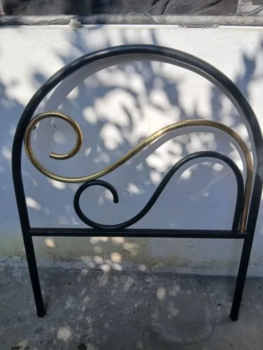 Cama de ferro Giorgio Nicoli