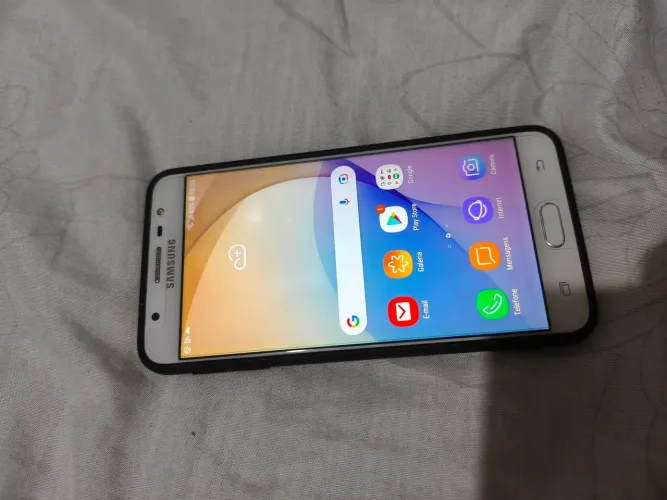 Celular Samsung Galaxy J7 prime 32gb armazenamento 3gb RAM
