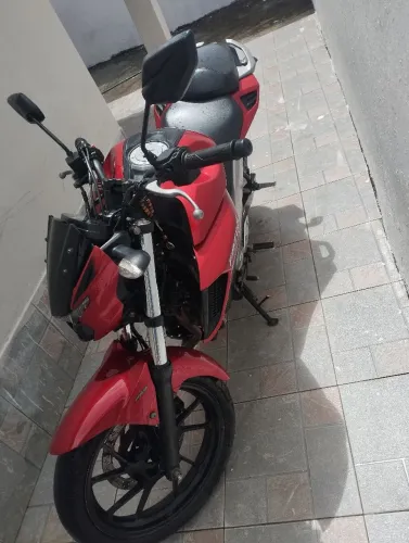 Fazer 250