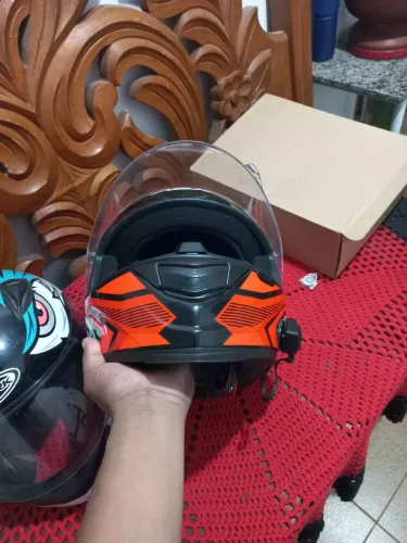 Capacete ASX novo com fone Bluetooth 