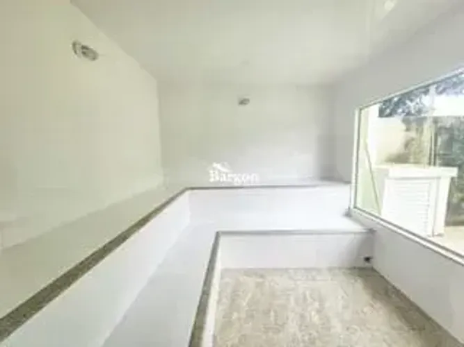 Imóvel para venda com 1000 metros quadrados com 5 quartos em Centro - Simão Pereira - MG