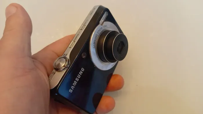 Samsung PL100 no estado 