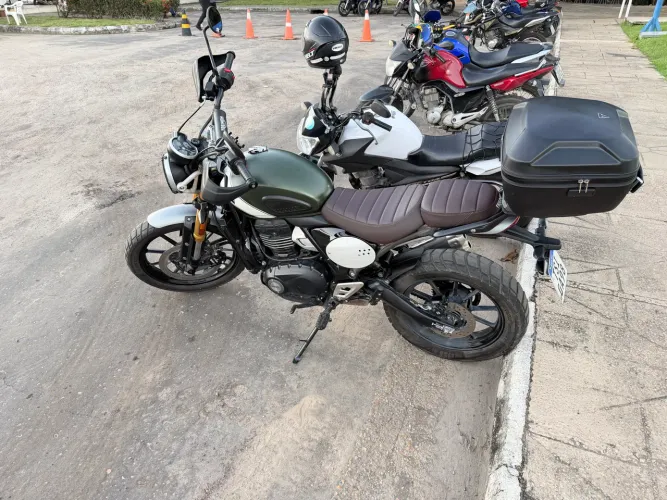Triumph Scrambler 400X 2025 - Excelente Estado