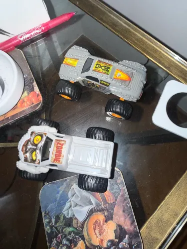 Carros coleção mc