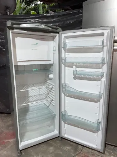 Geladeira Consul Frost Free 300 litros