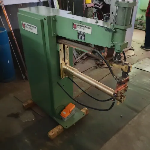 Máquina de Solda Projeção marca Ultrasolda de 40 Kva 220V