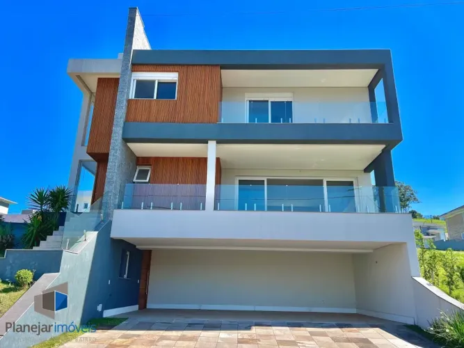 Casa em Condomínio em Vila Nova