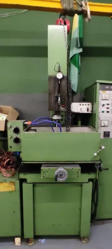 Máquina de eletro erosão Engemaq EDM 60 A