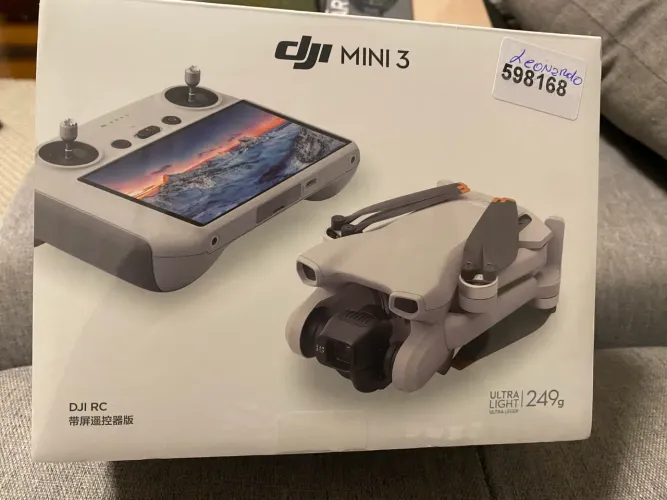 DJI mini 3 + rádio com tela