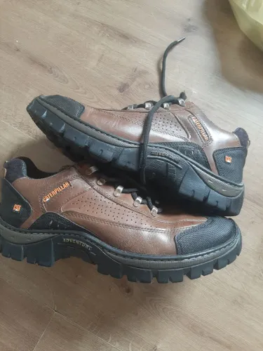Botinha caterpillar usada 3x no trabalho antigo para levar hoje no precinho