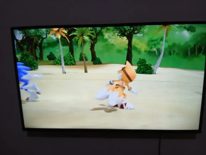 TV AOC 43" Smart TV Roku - Excelente Estado