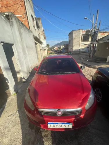Fiat Grand Siena Tetrafuel 1.4 EVO F. Flex 8V 2014