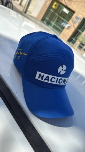 Bone Nacional assinatura Ayrton Senna