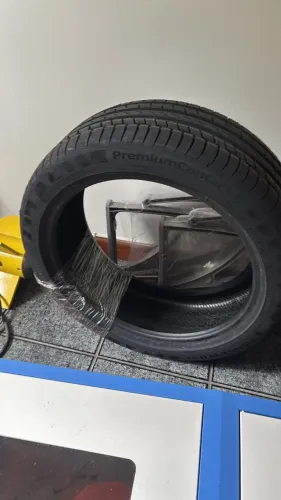 Pneu Continental Aro 18 PremiumContact 6 215/45 r18 H XL - Novo (1 unidade)