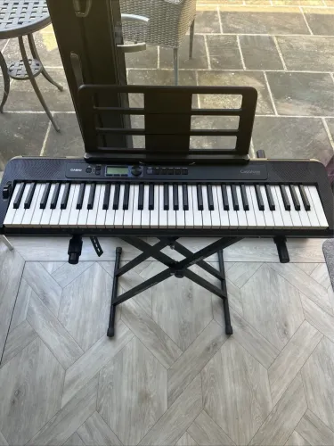 Teclado Casio Casiotone CT-S200 61 COMPLETO