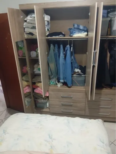 Guarda roupa 6 portas e 6 gavetas