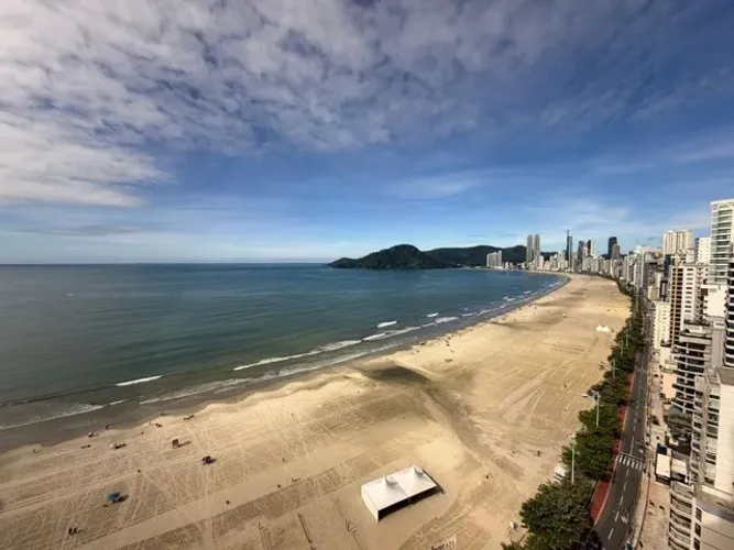 Oportunidade Frente Mar em Balneário Camboriú, 3 Quartos, 2 Vagas, Mobiliado e Equipado