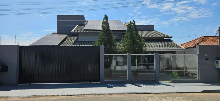 Casa à Venda - Novo Diamantino, Diamantino