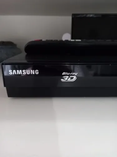 Home Theater Samsung - Blu-Ray 3D 5.1 - Completo, Modelo HT0 E4530K / 2D