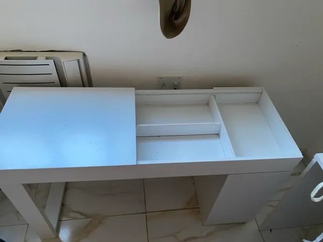 Escrivaninha penteadeira